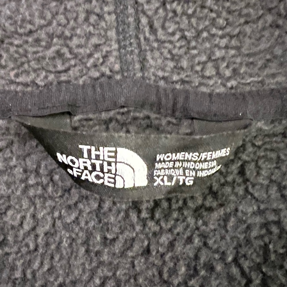 The North Face Dark Gray Fleece Jacket - Like New - Picture 5 of 8